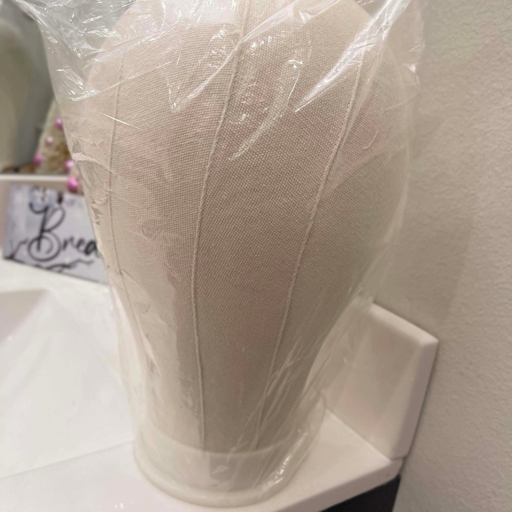 Stylish Cream Display Mannequin Head